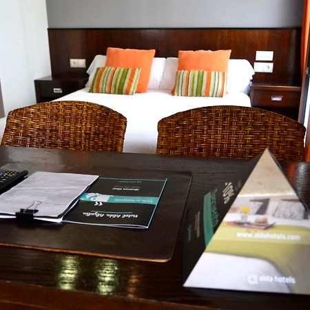 Hotel Alda Algalia Сантьяго-де-Компостела Экстерьер фото