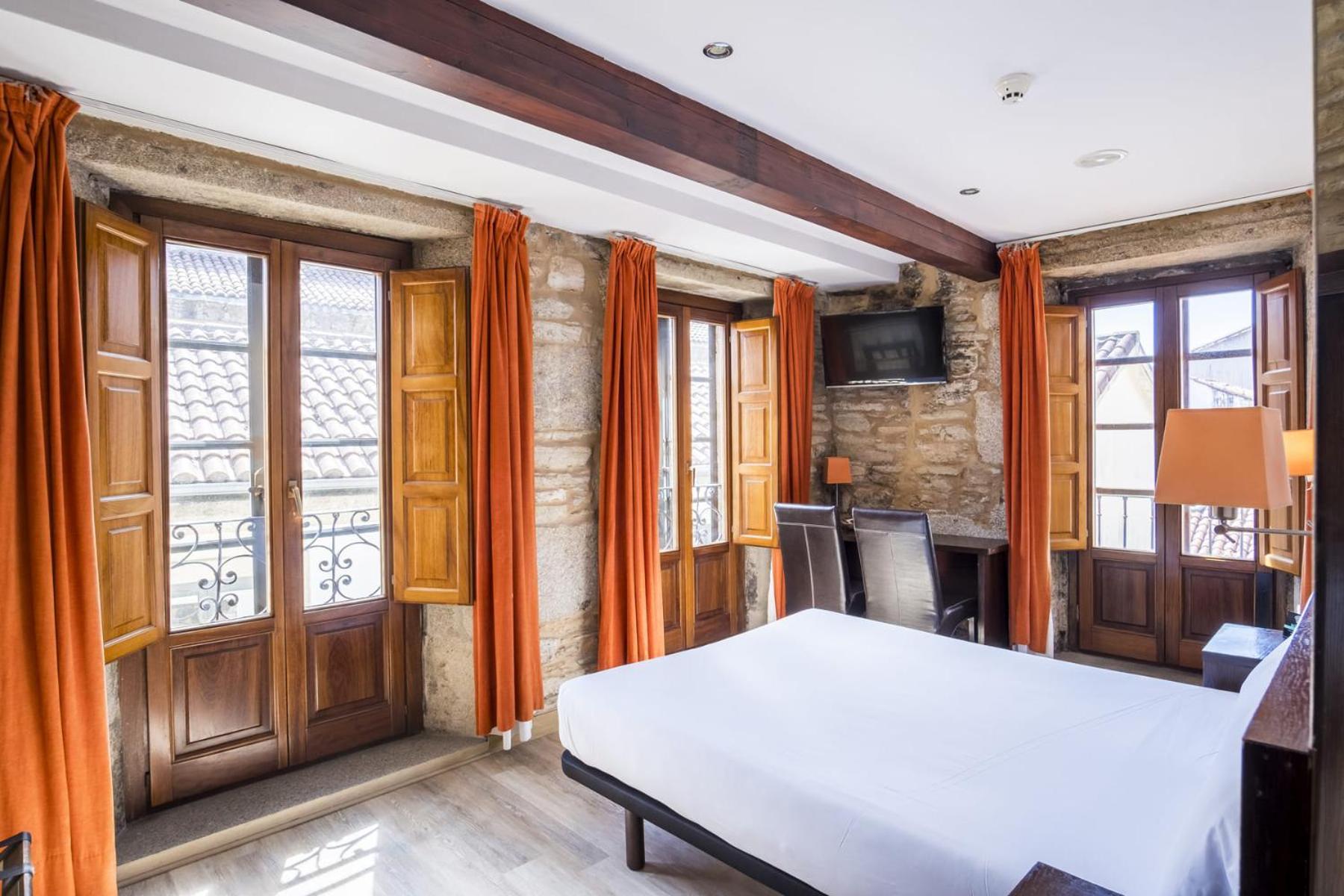 Hotel Alda Algalia Сантьяго-де-Компостела Экстерьер фото